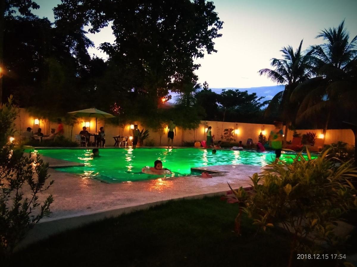 1888 Beach Resort Dumaguete City Exterior foto